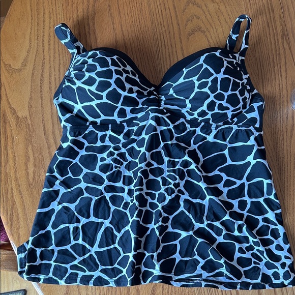 Coco Reef Other - Coco Reef Black and White Animal Print Tankini 36/38DD